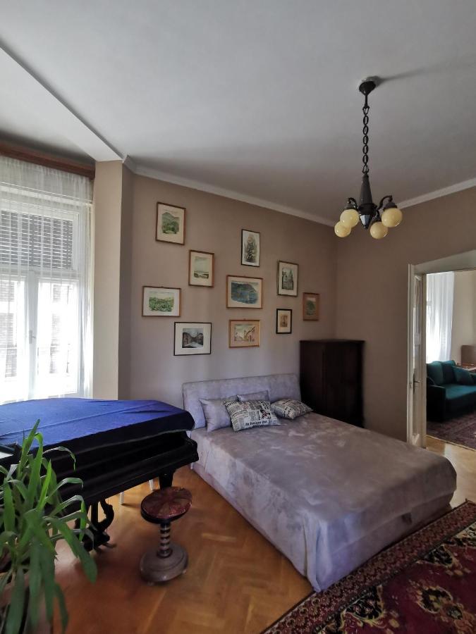 Antikvilla Apartman Szeged Extérieur photo