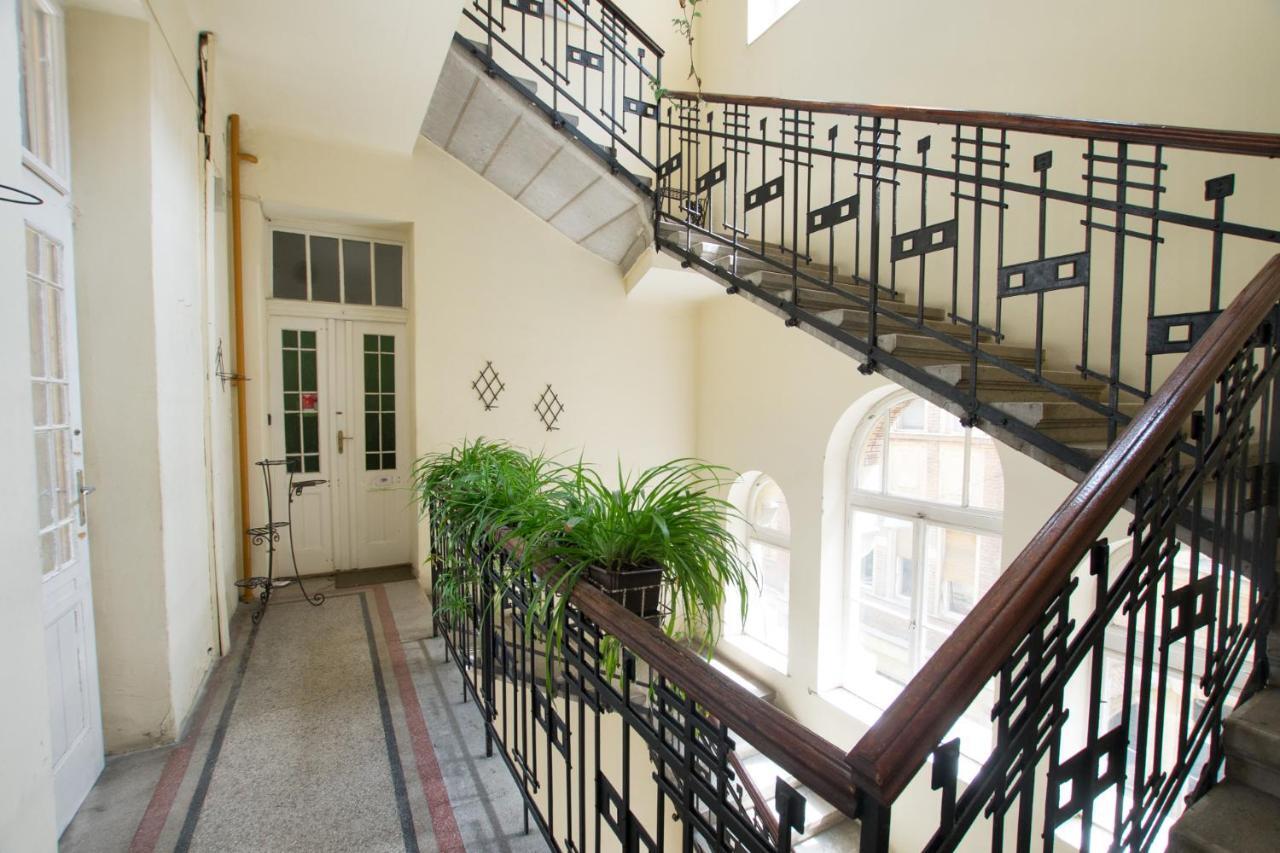 Antikvilla Apartman Szeged Extérieur photo
